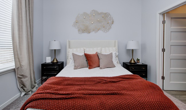 Rest easy at Pullman Pointe bedroom photo with bed and nightstands
